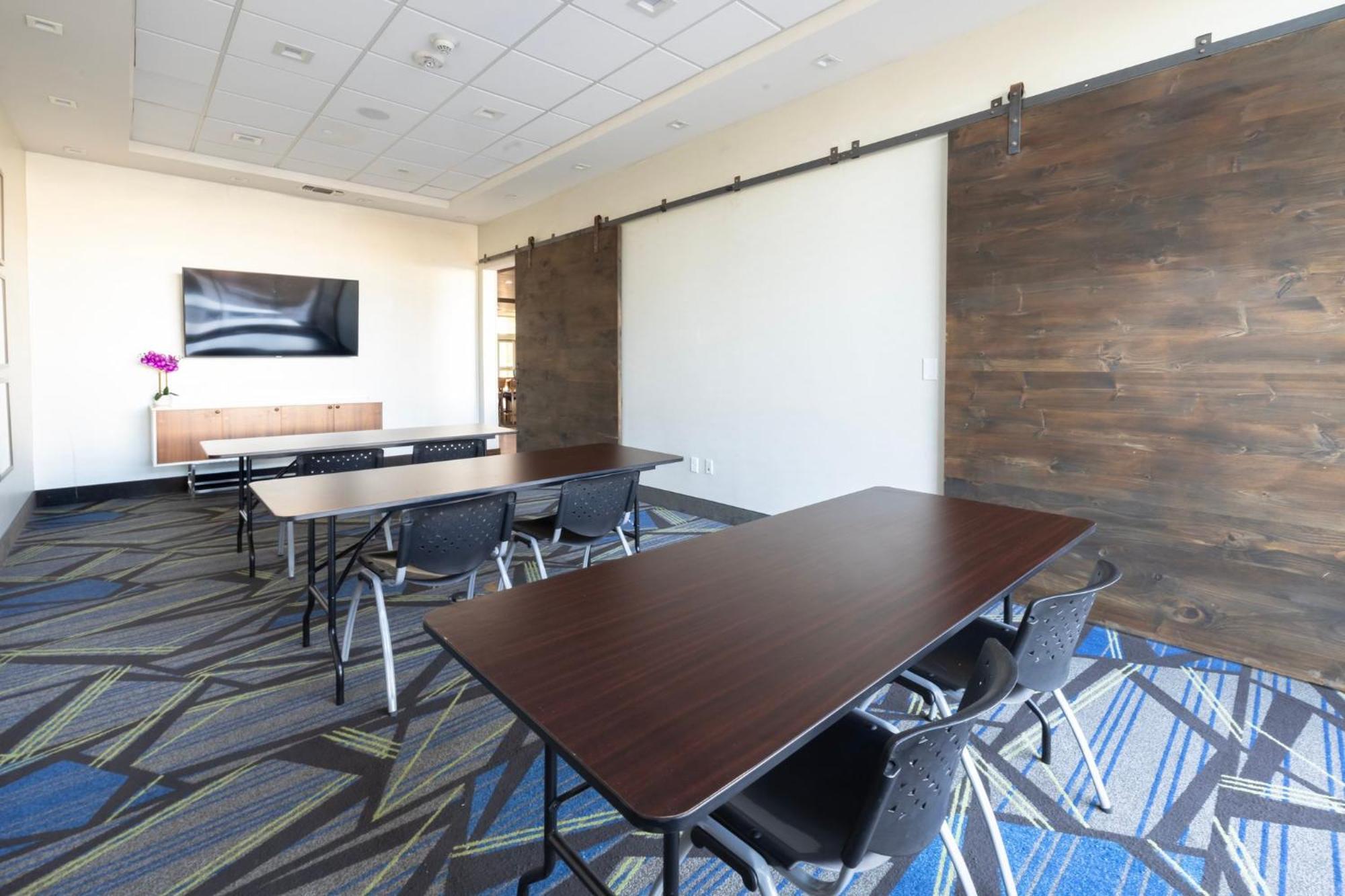 Holiday Inn Express & Suites Dallas Ne Arboretum Garland Zewnętrze zdjęcie